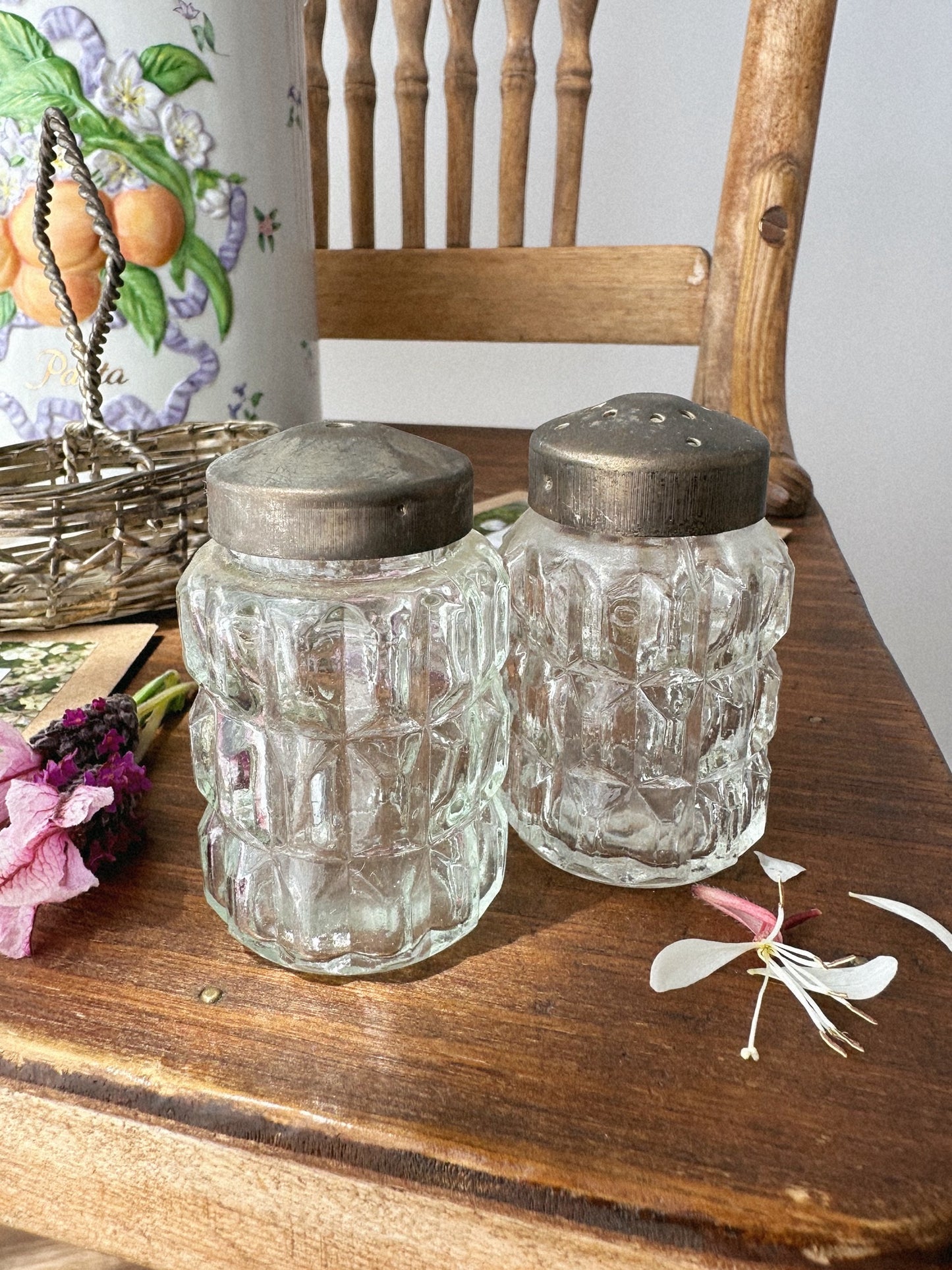 Flower Seed Shaker Set - Vintage Glass